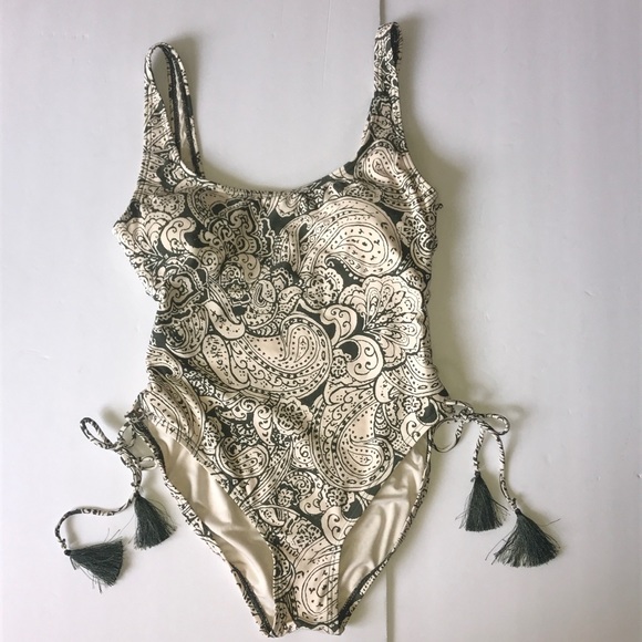 NWT Vince Camuto Wildflower-Print LaceUp One Piece - Picture 7 of 9